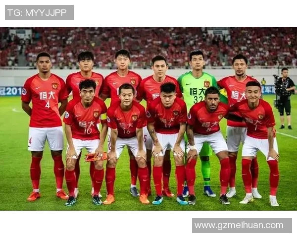 东方与恒大球迷激情对抗视频精彩回顾展现足球文化的碰撞与热情